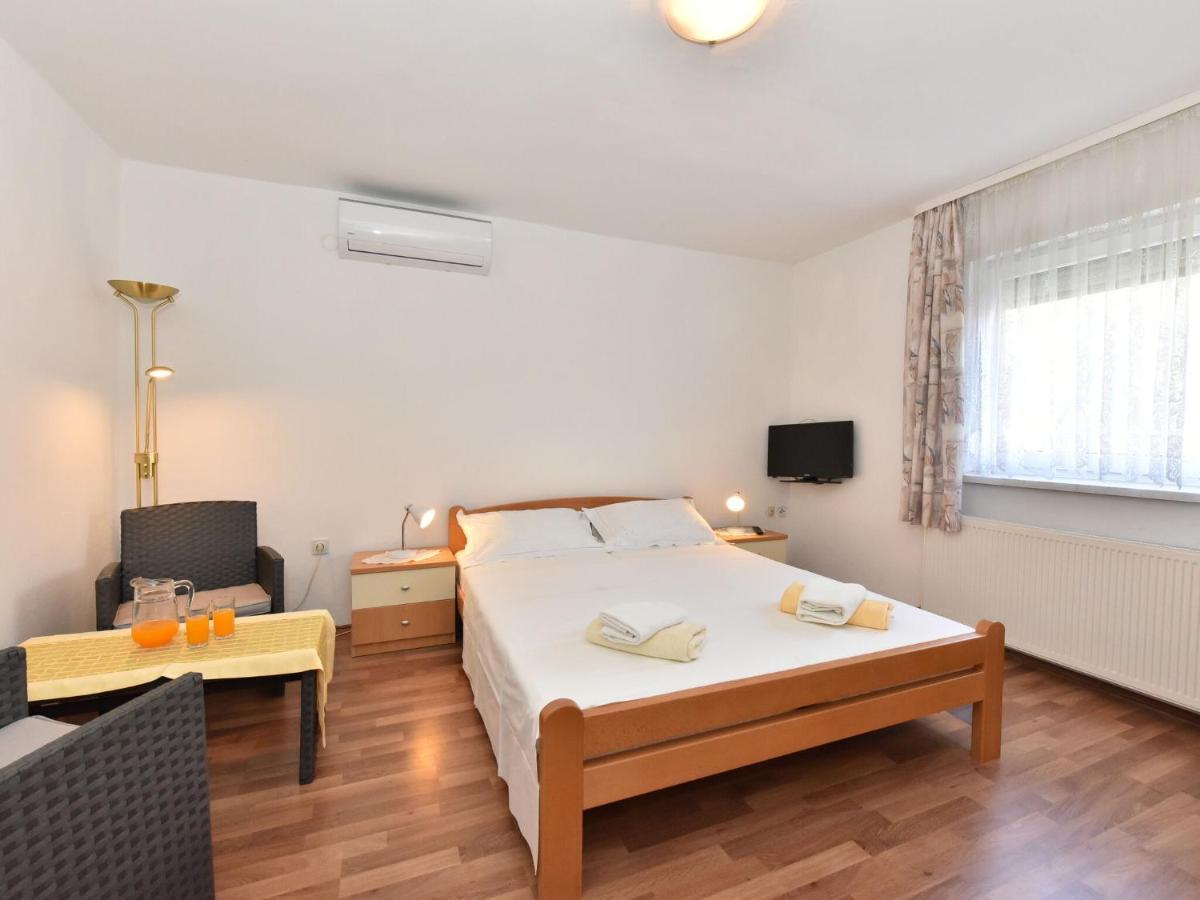 Traditional Apartment In Zadar With Garden Extérieur photo